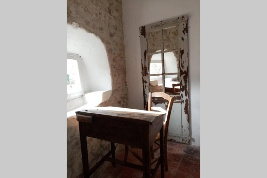 Character Filled House Overlooking The River Cesse Bize-Minervois Екстериор снимка