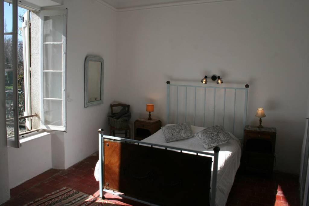 Character Filled House Overlooking The River Cesse Bize-Minervois Екстериор снимка